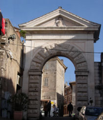 Arco di S.Maria Nuova