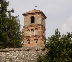 Campanile romanico