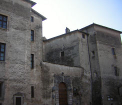 Sambuci - il castello Theodoli