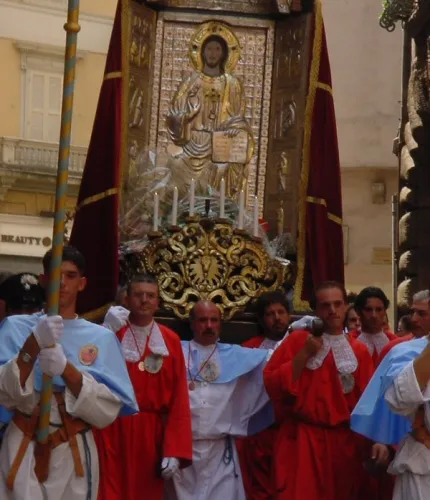 SS. Salvatore in processione