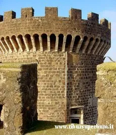TerrazziUno dei valori maggiormente significativi della Rocca Pia è da riconoscere nella posizione dominante...