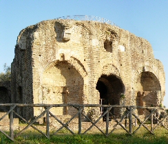 Villa Adriana - La torre di Rocca Bruna