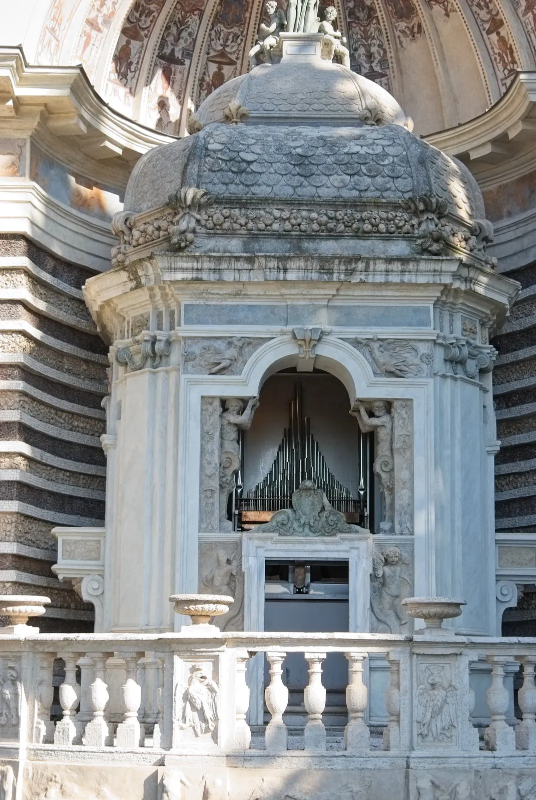 Particolare della fontana dell'Organo